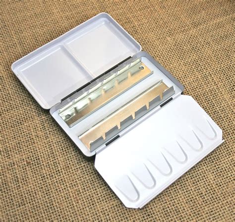 small metal paint box|Empty Metal Watercolour Box .